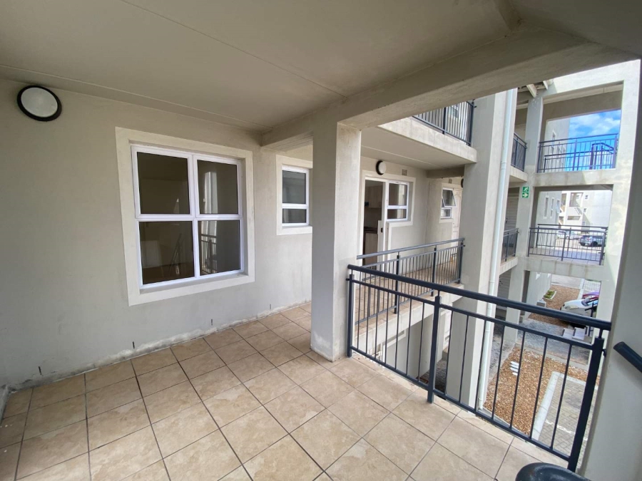 2 Bedroom Property for Sale in Muizenberg Western Cape